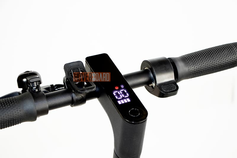 электросамокат Crosser E9 Premium Perforation 10 фото дисплея