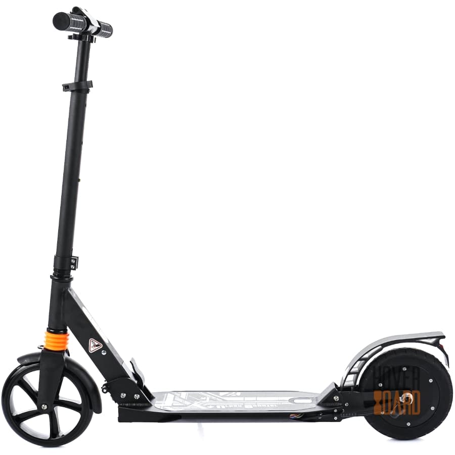 электро самокат черный   на белом фоне фото